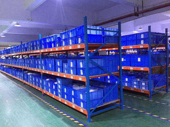 在鄭州怎么定制適合自己的倉儲貨架？